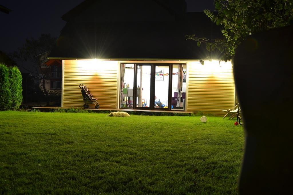 Happy Place - Casuta Galbena Domnesti  Exterior foto