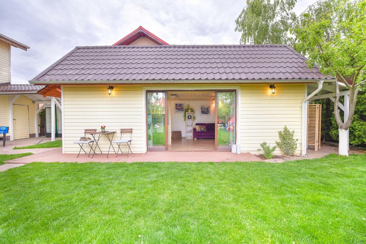 Happy Place - Casuta Galbena Domnesti  Exterior foto
