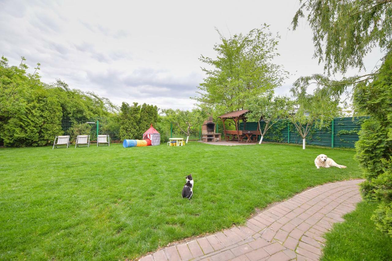Happy Place - Casuta Galbena Domnesti  Exterior foto